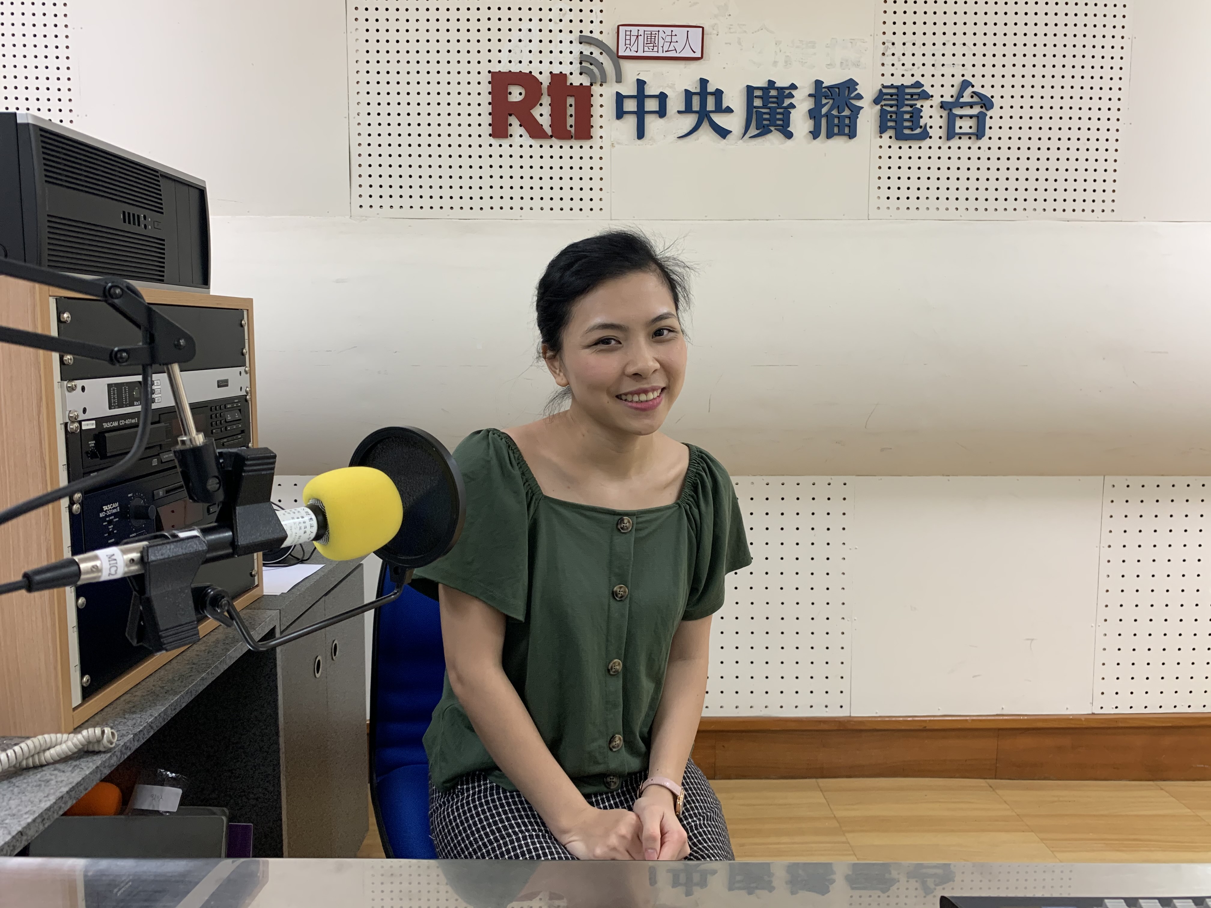 BTV Lê Đài Trang : Sự hy sinh của em để đổi lại mạng sống cho con thì không là gì cả (phần 2) BTV Lê Đài Trang : Sự hy sinh của em để đổi lại mạng sống cho con thì không là gì cả (phần 2)