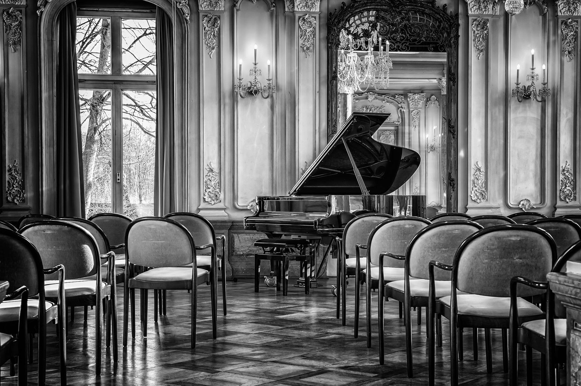 Thế giới âm  nhạc cổ điển - Vẻ đẹp  âm thanh của đàn Harpsichord và đàn Piano