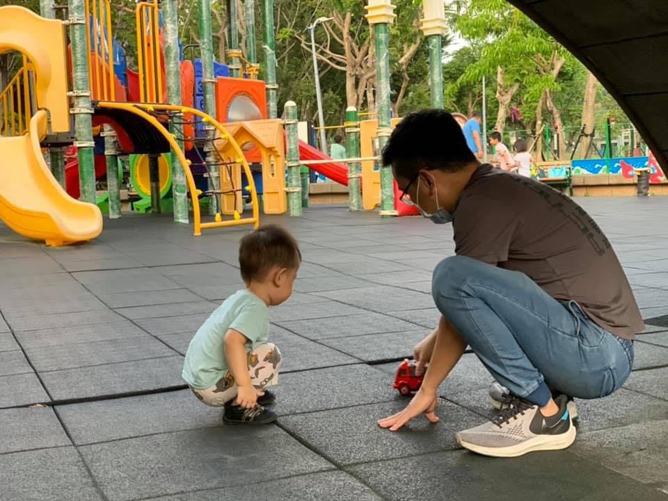 Cùng con - Để hành trình đi học không có nước mắt Cùng con - Để hành trình đi học không có nước mắt