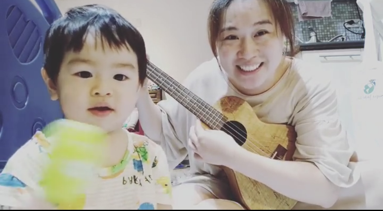 Cùng con - Học nhạc từ sớm có vô vàn lợi ích! Cùng con - Học nhạc từ sớm có vô vàn lợi ích!