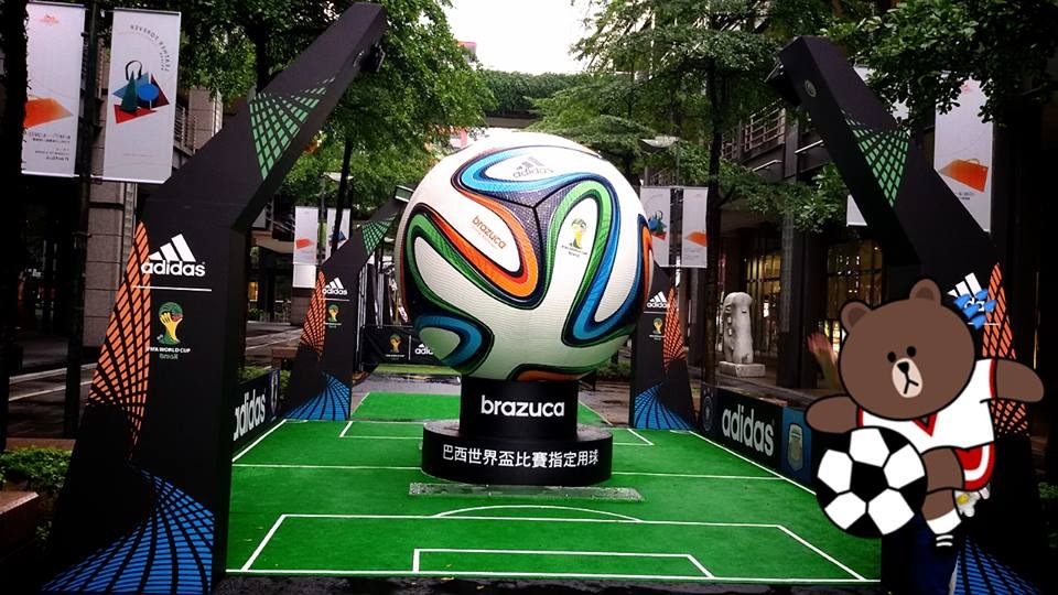 Lễ hội bóng đá thế giới Adidas
