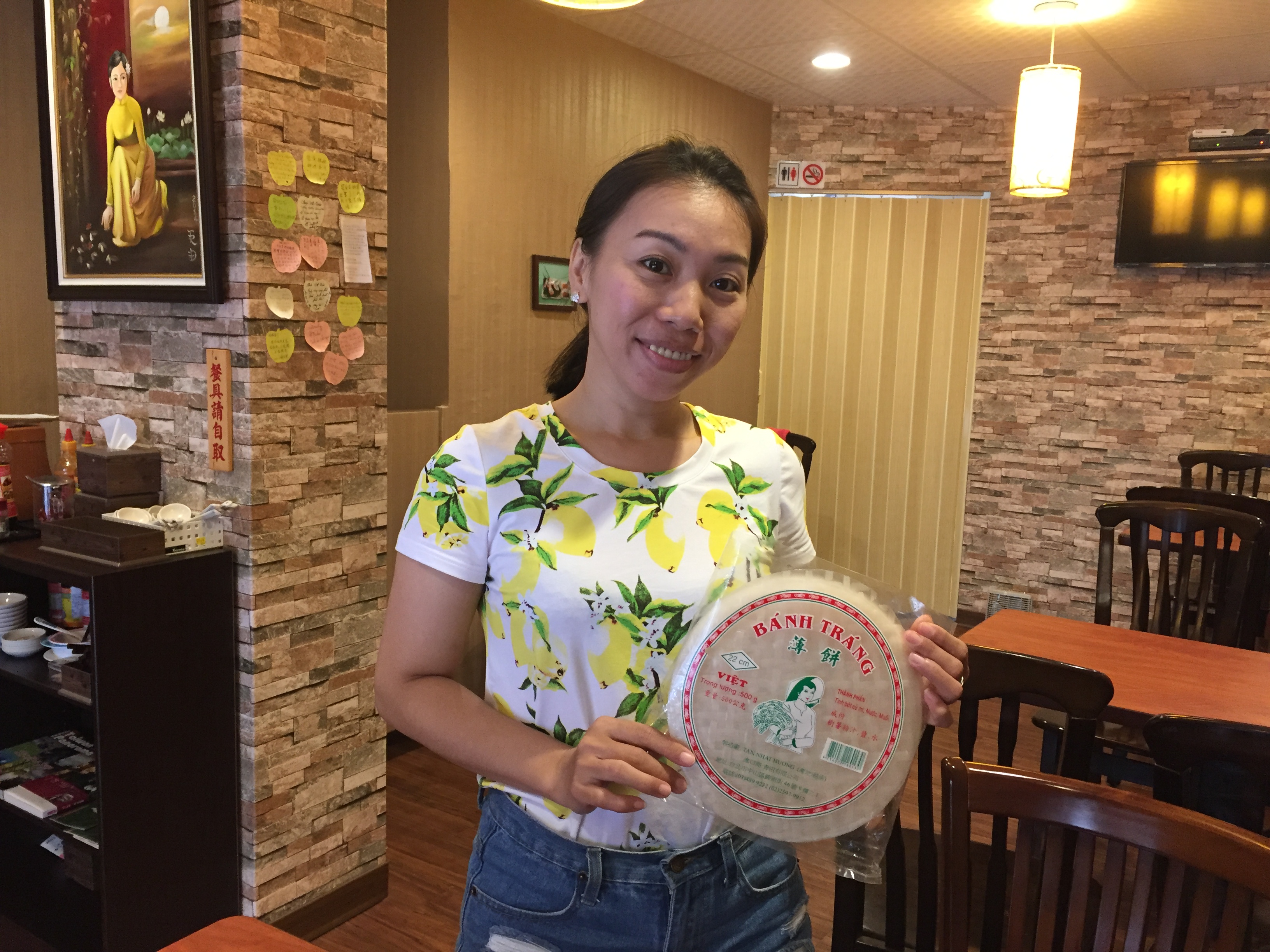 Tâm sự của cô chủ quán Việt Oanh Trân