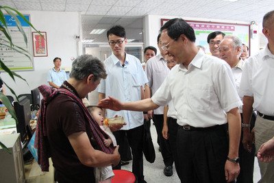 Thủ tướng Giang Nghi Hoa : Hai bờ eo biển Đài Loan cùng nhau nghiên cứu, tìm ra phương thức có lợi cho cả nhân dân Đ