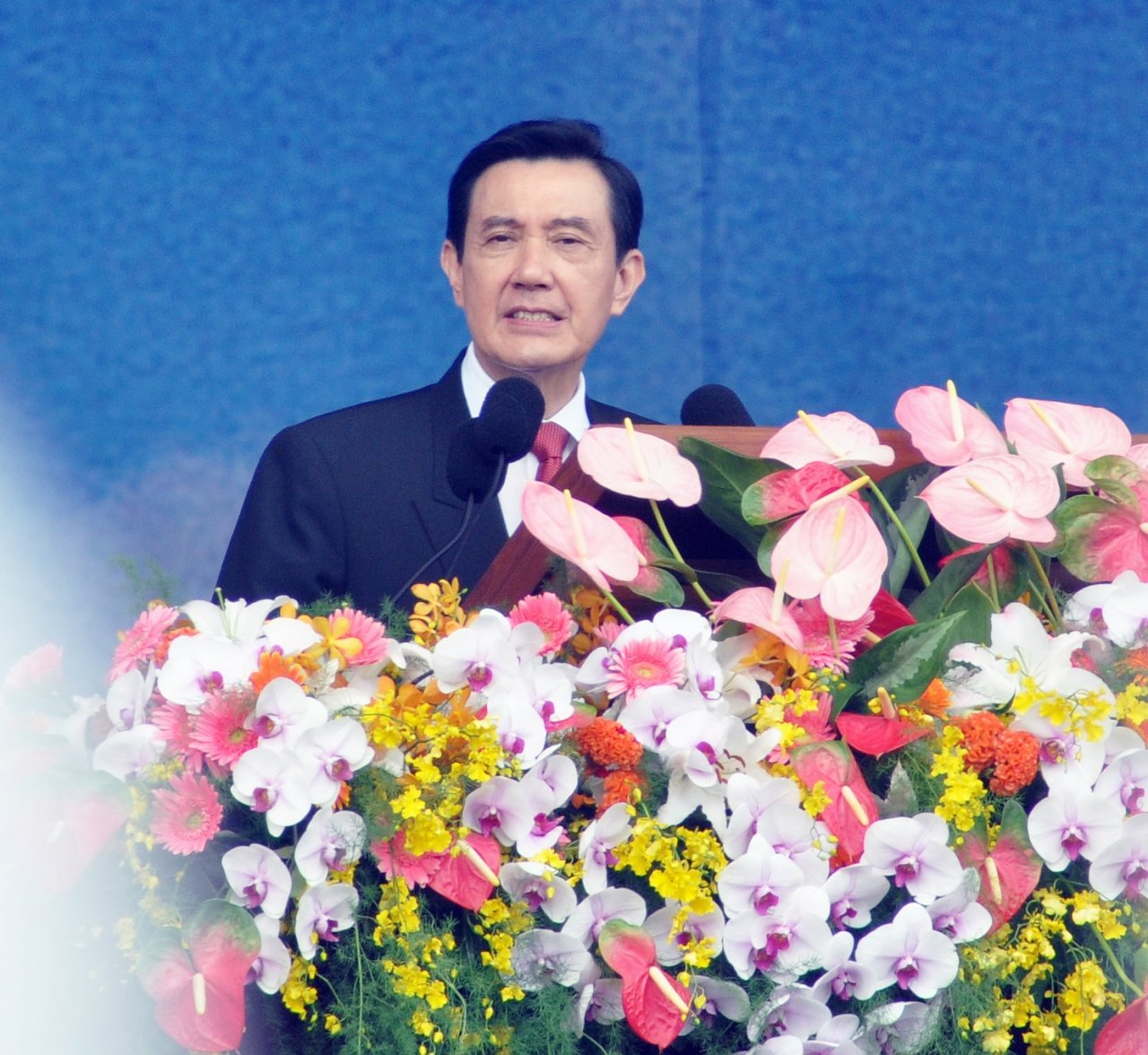 Bài diễn văn chúc mừng Lễ Quốc khánh, tổng thống kêu gọi Trung Quốc đi theo con đường dân chủ.