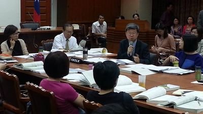 Thông qua nghị quyết trong bậc Đại học ngành quản trị dịch vụ ăn uống cần mở lớp quản lý an toàn thực phẩm