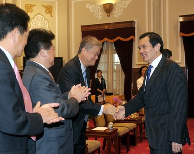 Nỗ lực thúc đẩy tiết kiệm năng lượng, giảm khí thải. TT. Mã Anh Cửu hy vọng Đài Loan phát triển bền vững.