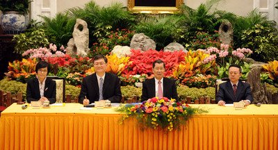Tiêu Vạn Trường: Cùng John Kerry bàn về kinh tế thương mại, luật quan hệ Đài Loan.