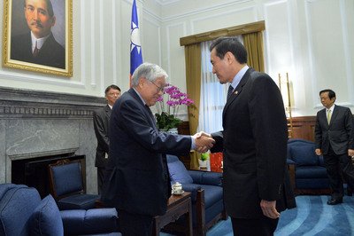 Tổng thống Mã Anh Cửu tiếp cố vấn kinh tế Nhật Bản.