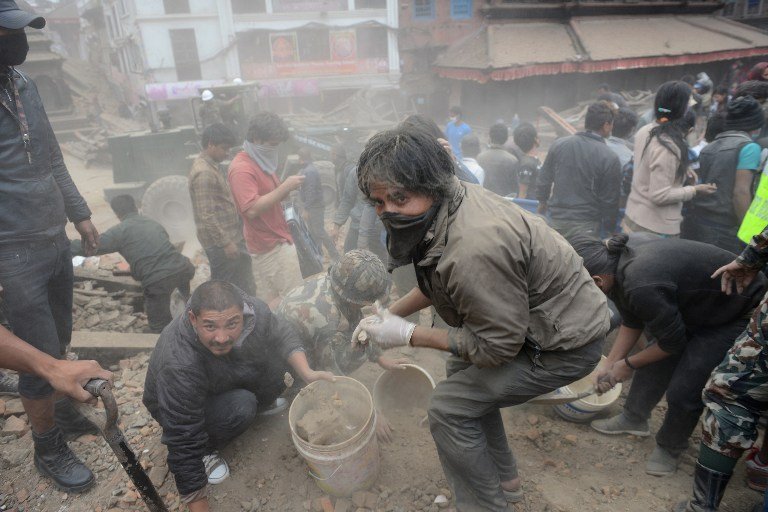 Động đất tại Nepal có hơn 1900 người chết.