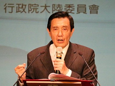 Tổng thống kêu gọi Thái Anh Văn không nên trốn tránh vấn đề làm thế nào giữ gìn hiện trạng giữa hai bờ eo biển