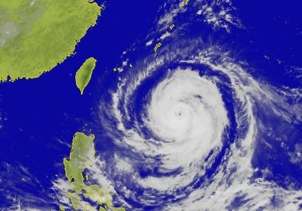 Bão Soudelor sẽ đánh thẳng vào khu vực Hoa Liên – Đài Đông, Cục Khí tượng đưa ra cảnh báo trên biển vào lúc 11:30