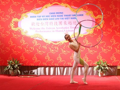 Văn phòng Đại diện Đài Bắc tổ chức tiệc chào mừng Đoàn Tạp kỹ Học viện Nghệ thuật biểu diễn tại Việt Nam