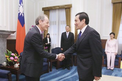 Tổng thống Mã Anh Cửu : Tích cực thông qua WHO để đóng vai trò nhân đạo.