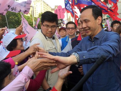 Danh sách ủy viên lập pháp không phân vùng gây tranh cãi, Châu Lập Luân: khiêm tốn đón nhận các ý kiến phê bình đóng góp
