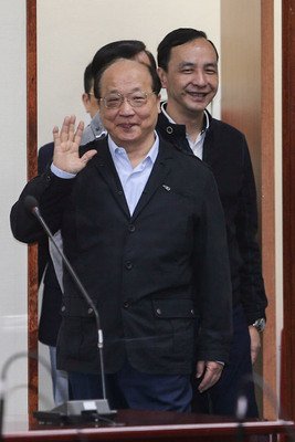 Ông Hồ Chí Cường đảm nhiệm chức vụ chủ nhiệm Tổng bộ tranh cử của ứng cử viên tổng thống Châu Lập Luân.