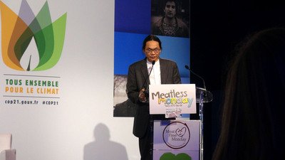 Muốn đạt được mục tiêu cải thiện khí hậu nên ít ăn thịt bò.