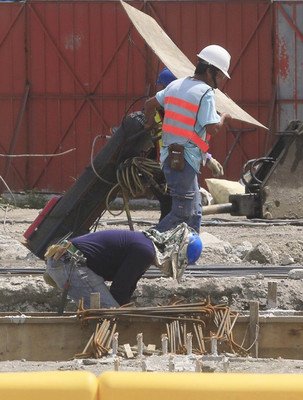 Mệnh lệnh hành chính xóa bỏ ngày nghỉ lễ của người lao động sẽ mất hiệu lực kể từ ngày 21/6