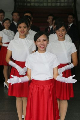 Đội đón tiếp quan khách Đại lễ Quốc khánh Song Thập của trường Đại học Đài Bắc sẽ dùng 11 ngôn ngữ để đón tiếp quan khách