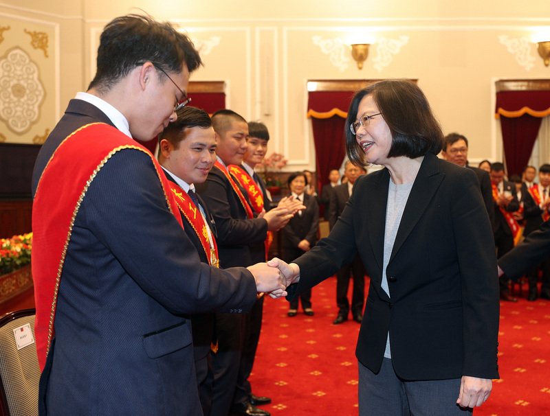 Tổng thống Thái Anh Văn: nâng cao tiêu chuẩn kỹ năng, xác lập Đài Loan vào vị thế không thể bị đánh bại