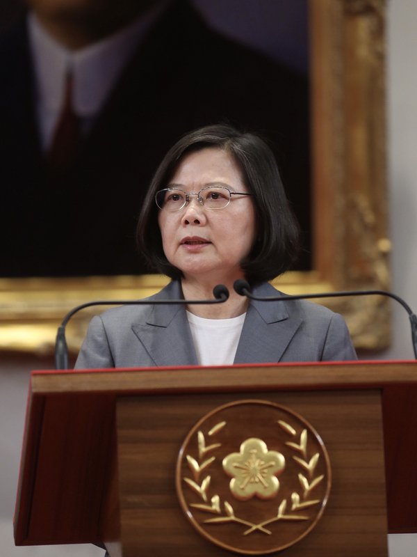 Đài Loan và El Salvador cắt đứt quan hệ ngoại giao.
