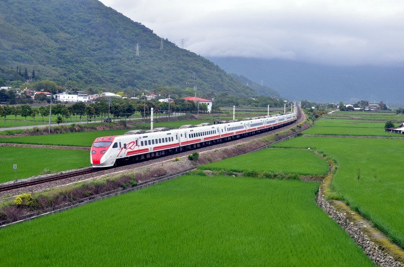 Khích lệ người dân đi du lịch ở miền đông Đài Loan. Dự kiến sẽ tạo 320 triệu giá trị sản xuất