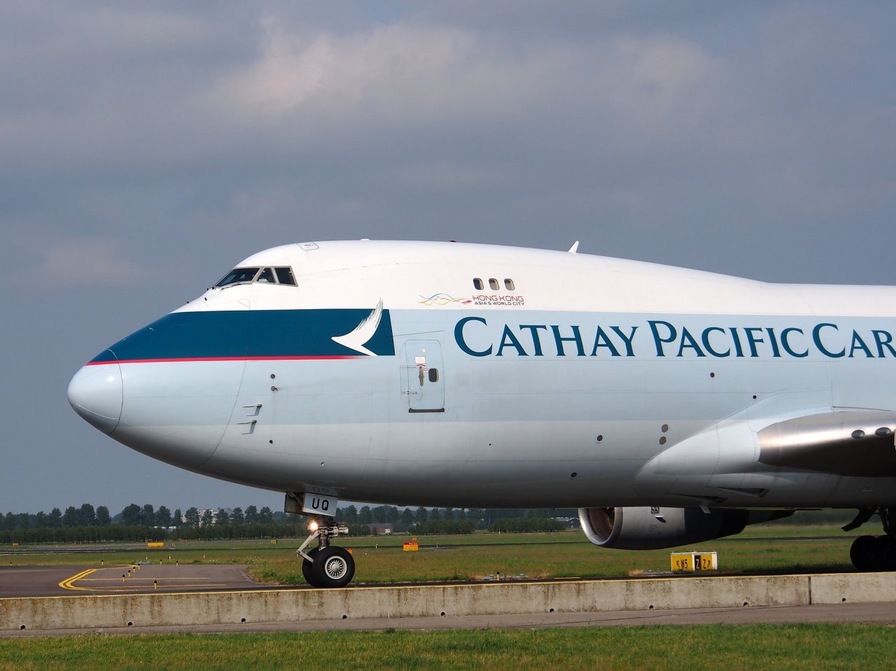Nhân viên hãng hàng không Cathay Pacific Hongkong bị nhiễm bệnh sởi, sân bay tiến hành tổng vệ sinh