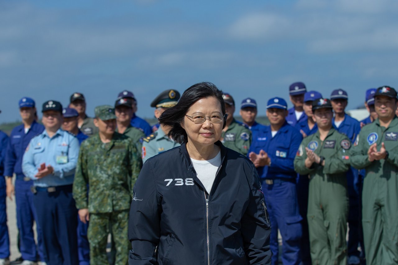 Tổng thống Thái Anh Văn : Cho dù chỉ còn một ngày làm tổng thống cũng sẽ hết sức ủng hộ quân đội bảo vệ nước nhà