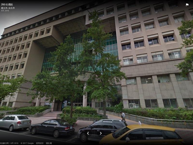 Cảnh sát Đài Bắc đã thành công tìm lại ông cụ mất trí, giúp chị em cụ đoàn tụ và quay trở về nhà