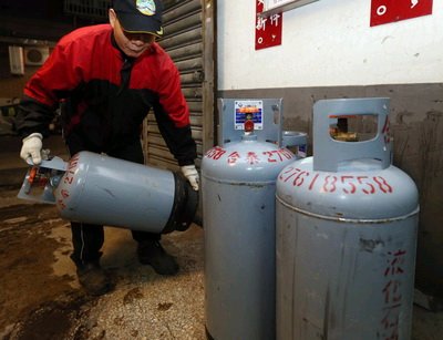 Từ 2/6 gas giảm giá, bình 20 kg giảm 60 đồng Đài tệ