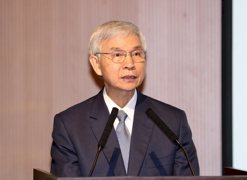 Ông Dương Kim Long cho biết không cắt giảm lãi suất vào cuối năm nay, gợi ý vẫn để lãi suất duy trì ổn định trong 42 tháng