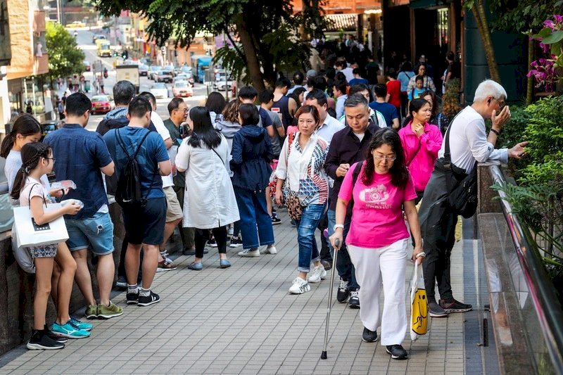 Hơn 2,15 triệu người Hong Kong đã đi bỏ phiếu, tỷ lệ bỏ phiếu đạt hơn 50%