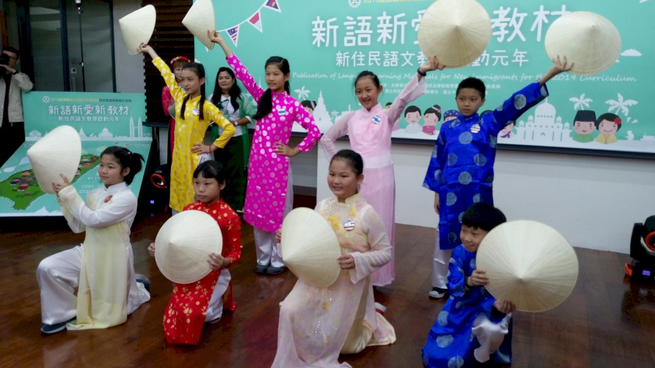 “Mạng Tân di dân hiếu học” sẽ chính thức được đưa vào sử dụng từ tháng 2 năm sau, cung cấp dịch vụ bằng 6 ngôn ngữ