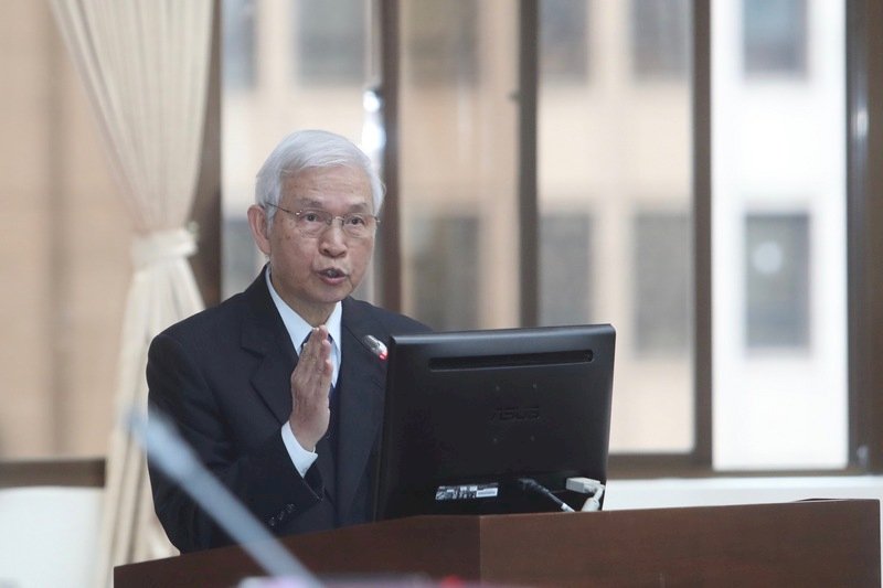 Ngân hàng Trung ương đang xem xét vấn đề giảm lãi, Dương Kim Long: E rằng sắp tới Đài Loan sẽ bị Mỹ cho đưa trở lại danh sách quan sát của Quốc gia thao túng tiền tệ