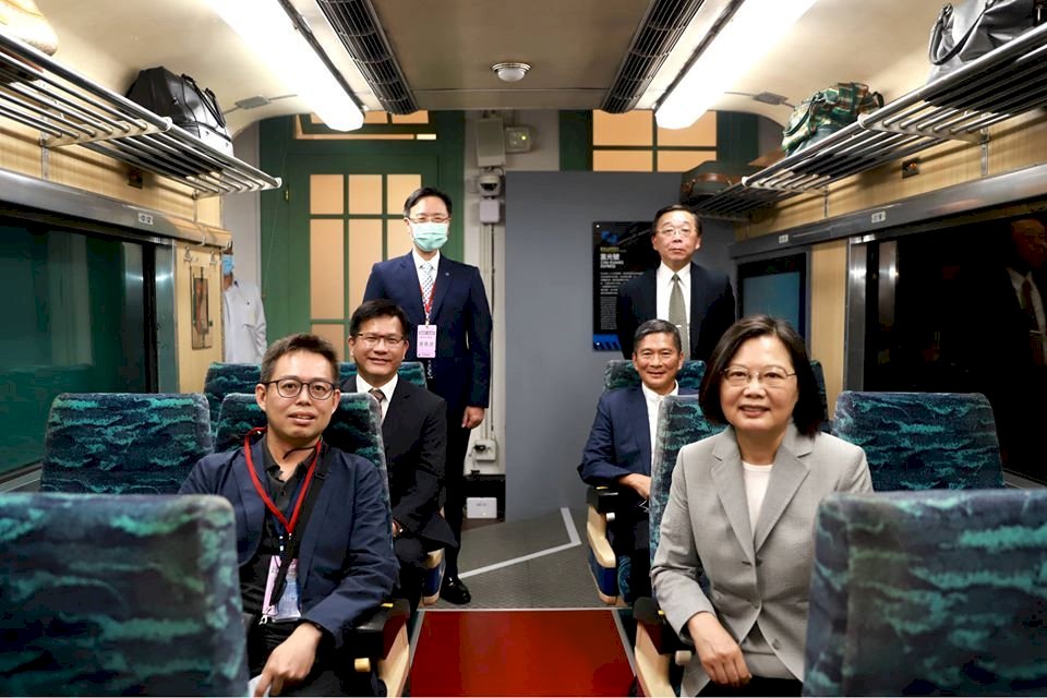 Khai mạc khuôn viên Bộ đường sắt. Tổng thống : Chứng kiến dấu tích lịch sử phát triển trăm năm của Đài Loan