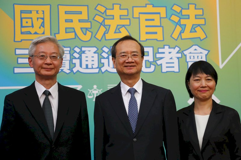 Viện Lập pháp thông qua vòng 3 