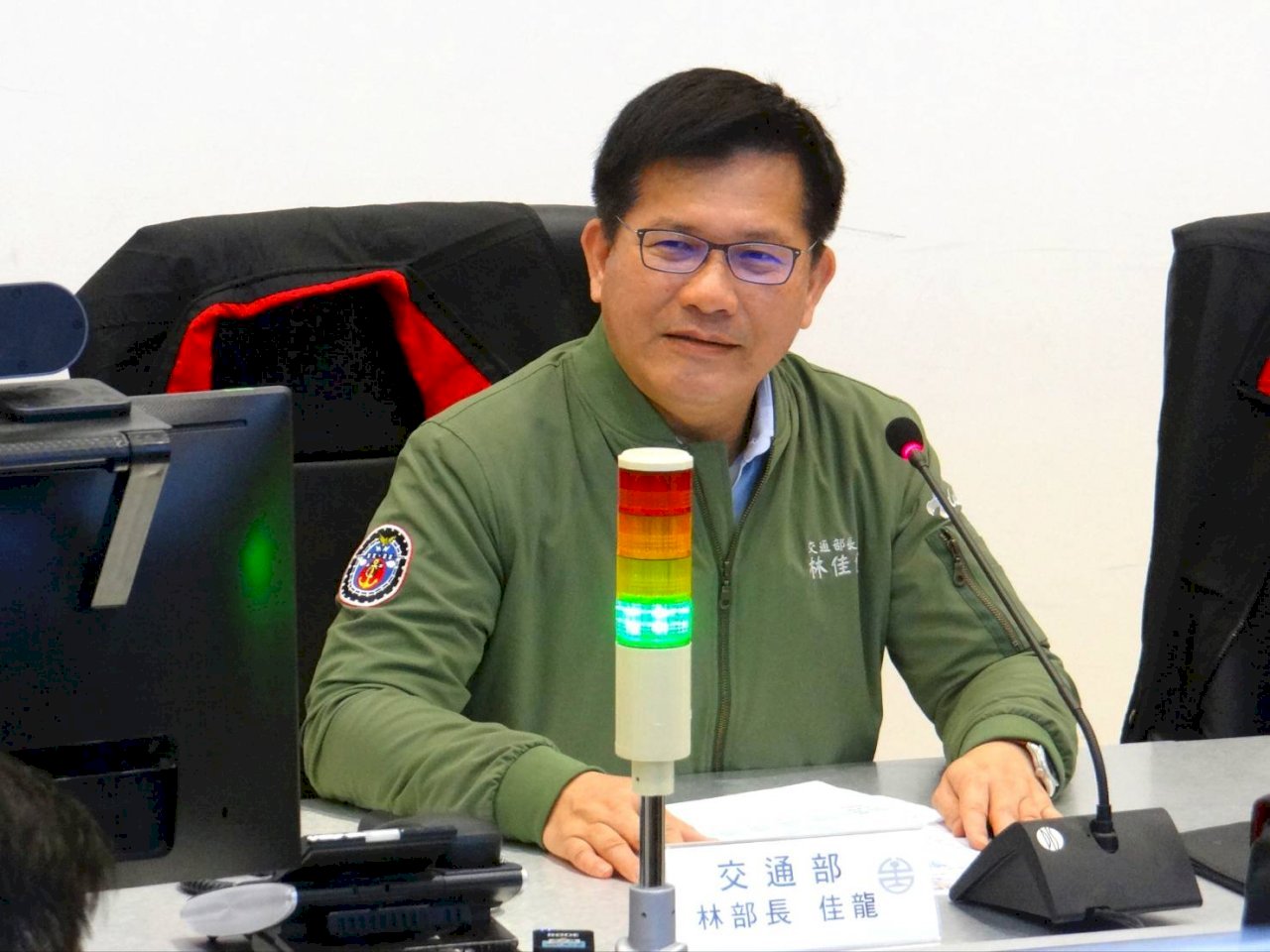 Bộ trưởng Lâm Giai Long kêu gọi dân chúng ngày cuối cùng của đợt nghỉ Tết Trung thu hãy phối hợp công tác phân luồng giao thông