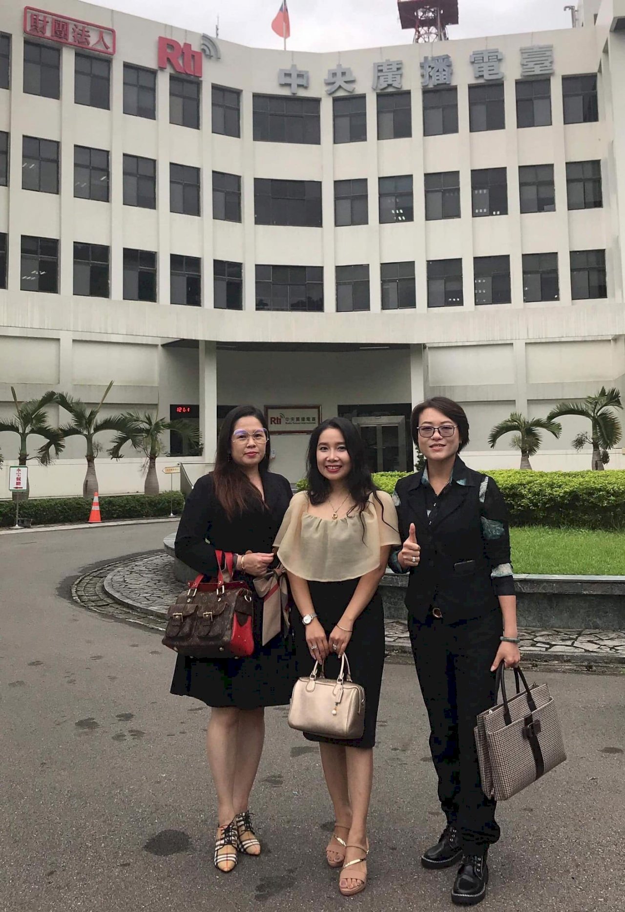 Trò chuyện cùng Kim Thoa và Thanh Thúy về con đường lập nghiệp trên mảnh đất Đài Loan. ( phần I )