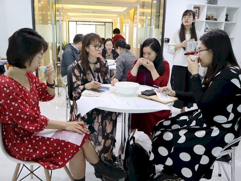 Nhiều người dân Việt Nam quan tâm và đăng ký lớp học trà đạo miễn phí của Trà Uyển Đài Loan tại Hà Nội