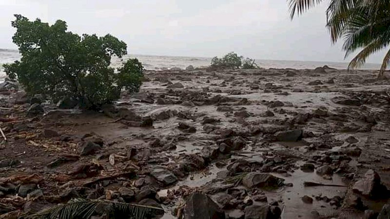 Cơn bão nhiệt đới Seroja khiến miền đông Indonesia và nước Đông Timor thiệt hại nghiêm trọng, ít nhất 160 người thiệt mạng