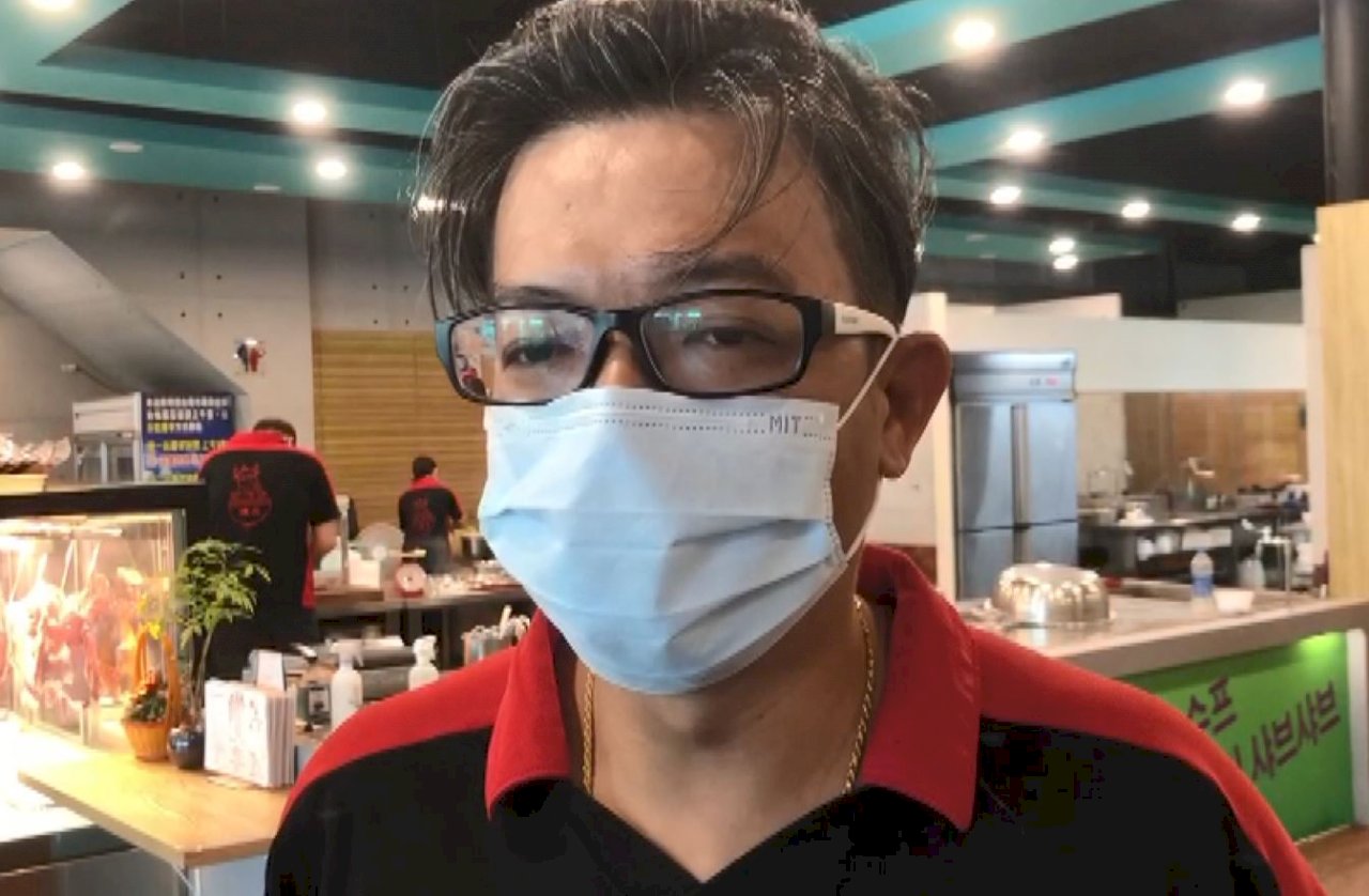 Kinh doanh ẩm thực trong mùa dịch, người thì đóng cửa, người thì cắn răng cố chịu