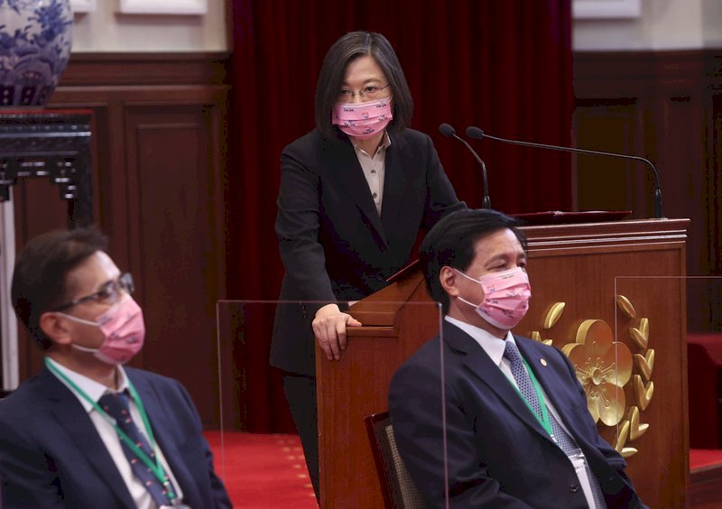 Tổng thống Thái Anh Văn : Hy vọng thông qua việc thành lập Vụ chăm sóc sức khỏe răng miệng có thể nâng cao sức cạnh tranh quốc tế