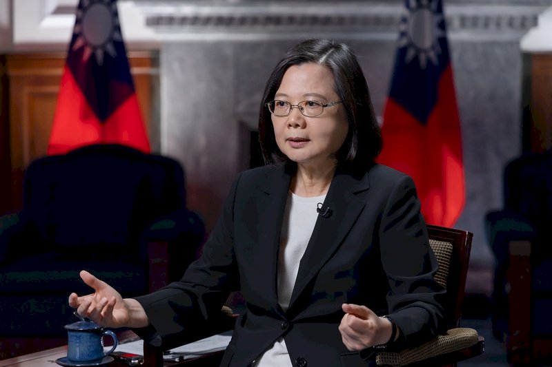 Tổng thống Thái Anh Văn kêu gọi Trung Quốc đừng ảo tưởng rằng người dân Đài Loan sẽ khuất phục