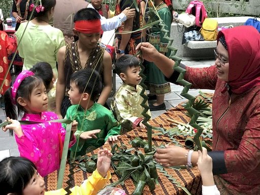 Festival Di dân quốc tế sẽ được tổ chức vào ngày 27/11 tại Nghi Lan, với nhiều món ngon và trò chơi các nước hấp dẫn