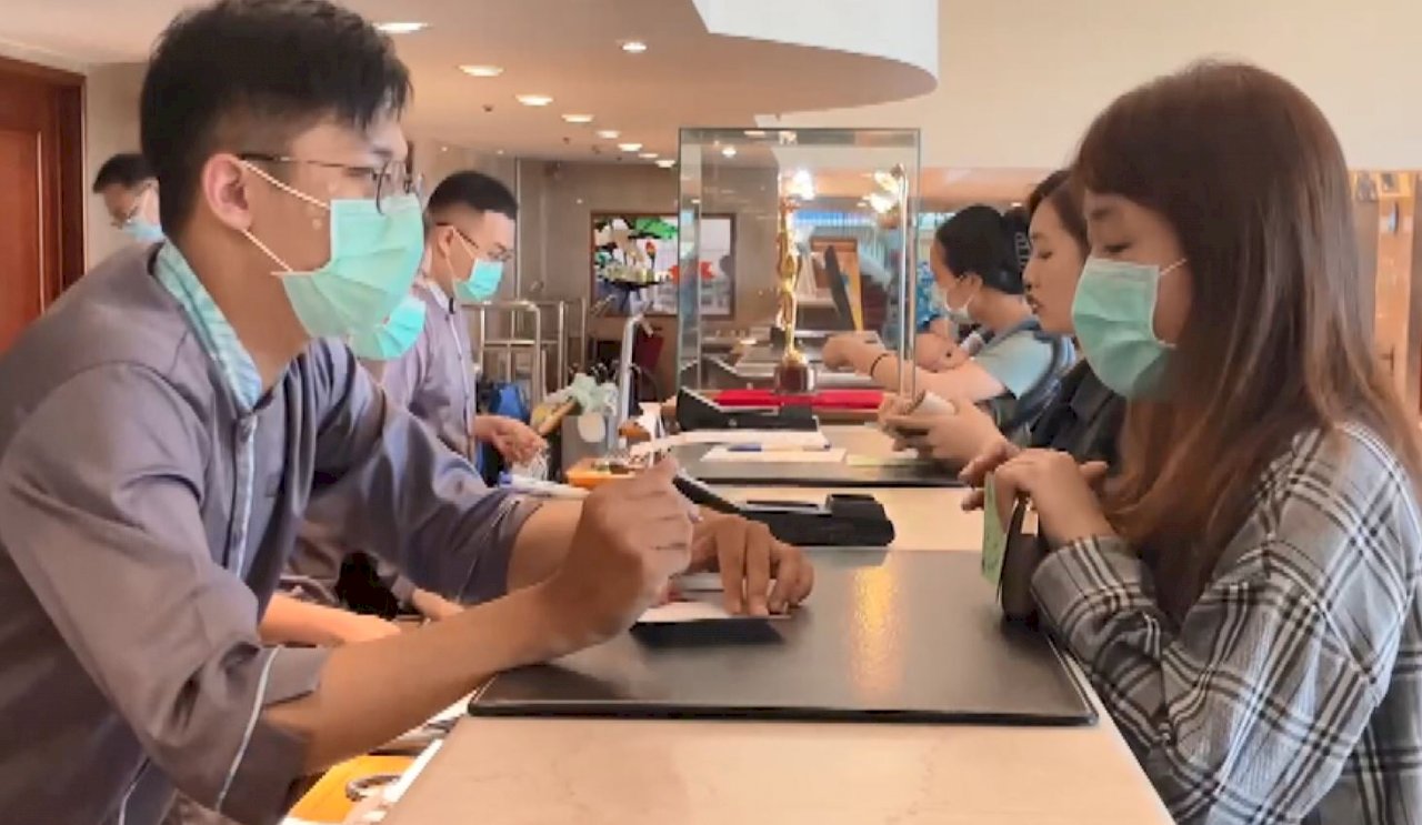 Dịch bệnh leo thang tại miền Bắc Đài Loan, Khẩn Đinh xuất hiện làn sóng huỷ đặt phòng dịp Tết Âm lịch