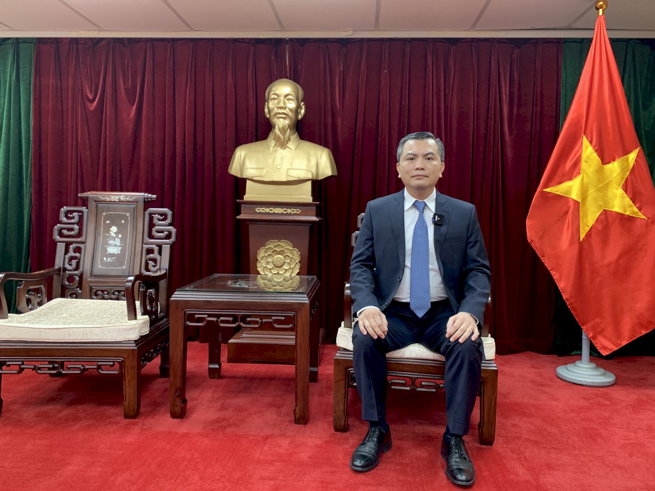 Chủ nhiệm Văn phòng KTVH Việt Nam tại Đài Bắc ông Vũ Tiến Dũng chúc Tết Nhâm Dần