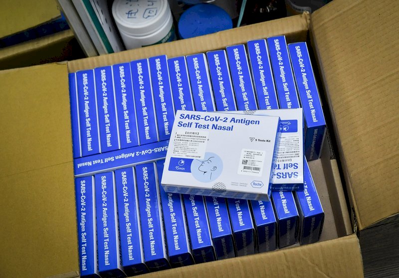 Bộ Giáo dục được phân phối thêm 500 nghìn kit test nhanh, từ ngày 16/05 sẽ giao đến các huyện thị