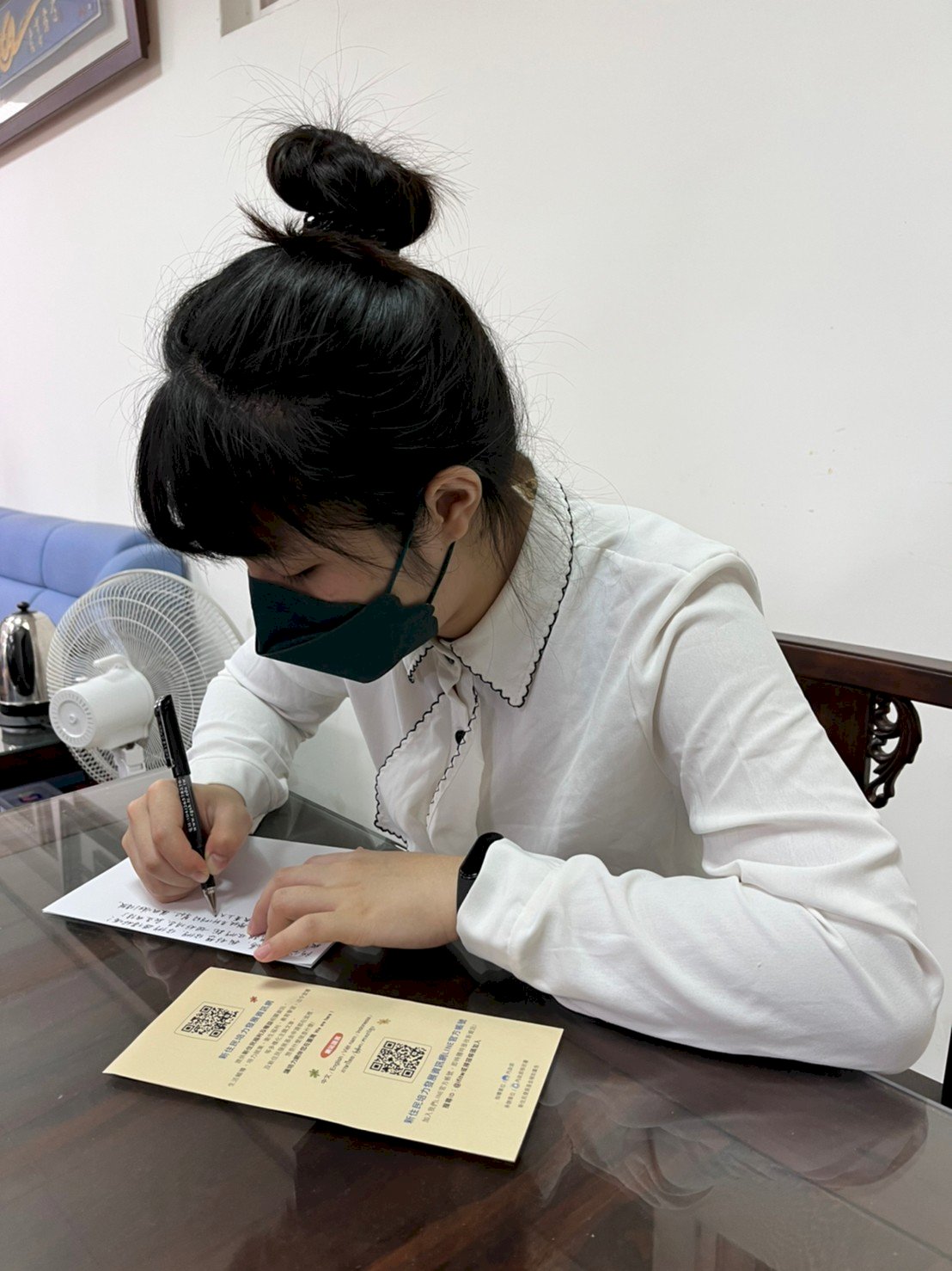Học sinh Tăng Lâm Mỹ Đình được trao giải Giáo dục Tổng thống, em muốn học tốt tiếng Việt để báo tin vui này cho mẹ