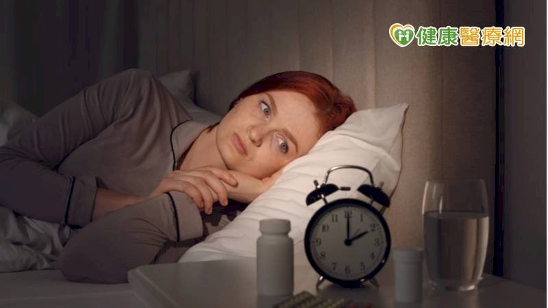 Nghiên cứu nước ngoài: Ngủ không đủ giấc, dậy quá sớm ảnh hưởng đến sức khỏe, dẫn đến bệnh tim mạch và tiểu đường