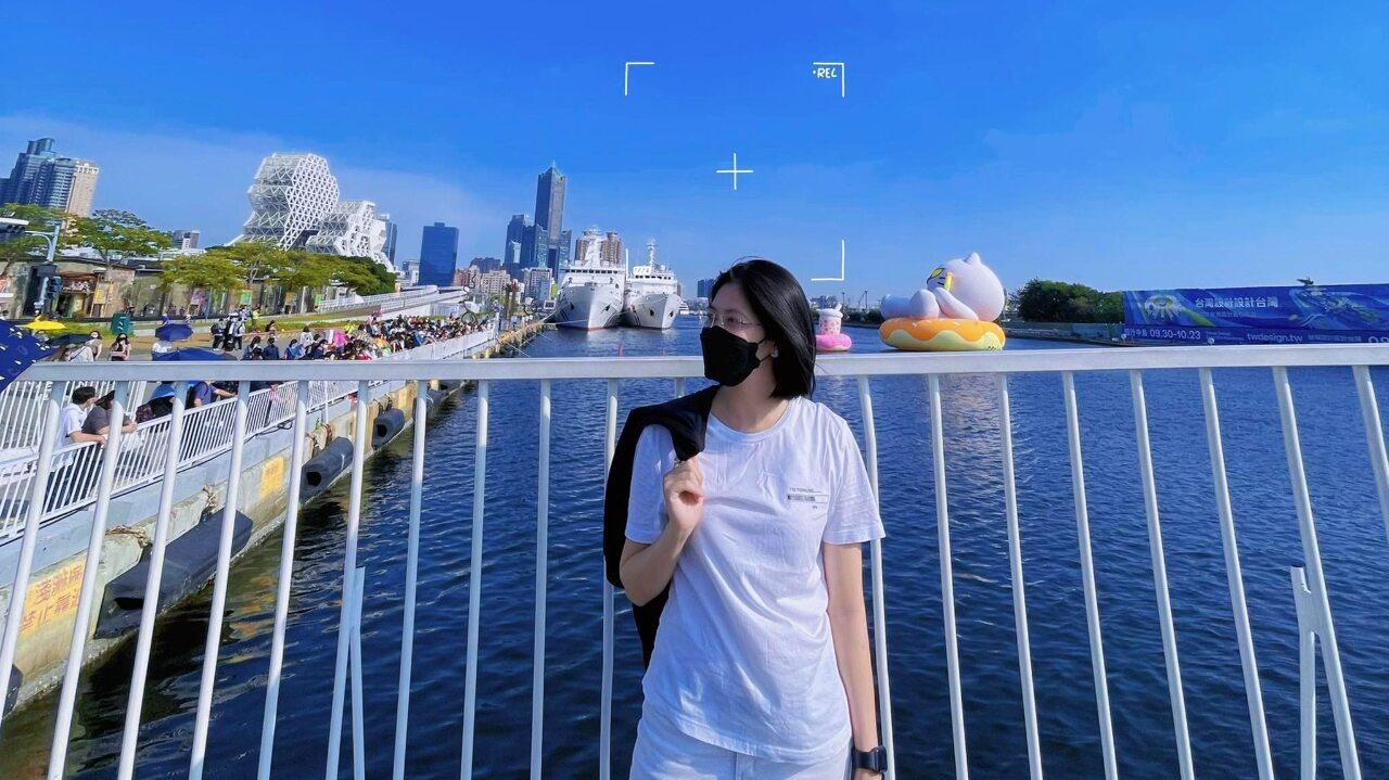 Layla Phạm làm Youtuber chia sẻ về cuộc sống du học và giới thiệu quê hương Việt Nam (P.1)