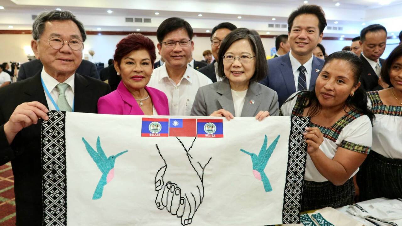 Tổng thống Thái Anh Văn tham gia triển lãm thành quả Chương trình trao quyền cho phụ nữ tại Belize, hy vọng giúp phụ nữ Belize thực hiện ước mơ